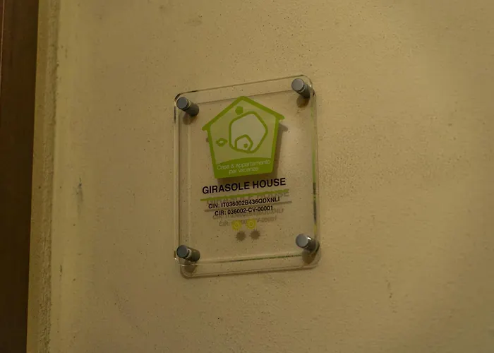 Girasole House Апартаменты